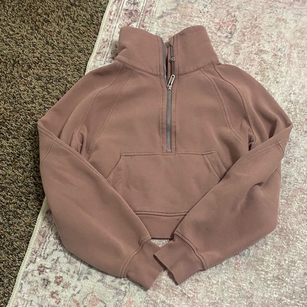 Women’s Lululemon scuba-size 2